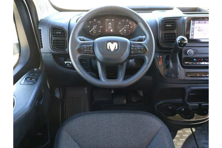 $39988 : Ram ProMaster 2024 Tradesman image 10