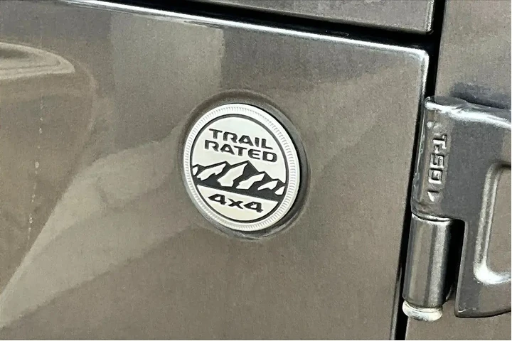 $23949 : Jeep Wrangler Unlimited 2020 image 9