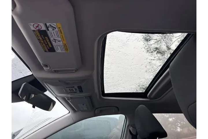 $24000 : Toyota RAV4 2021 XLE 4dr SUV image 10