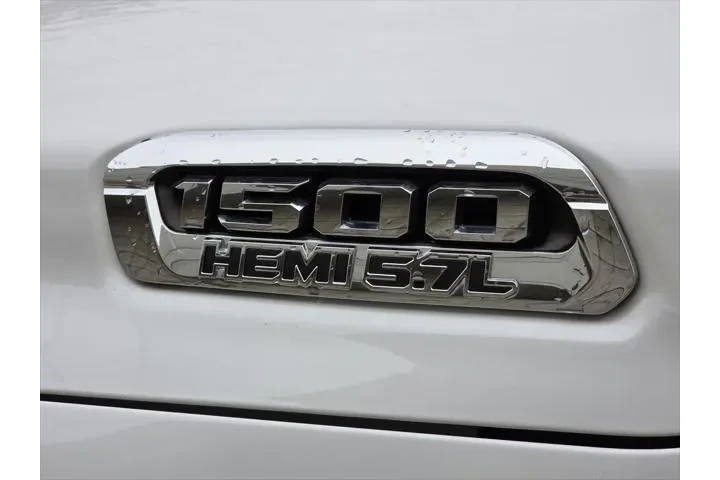 $29866 : Ram 1500 2019 4x4 Laramie Lo image 10