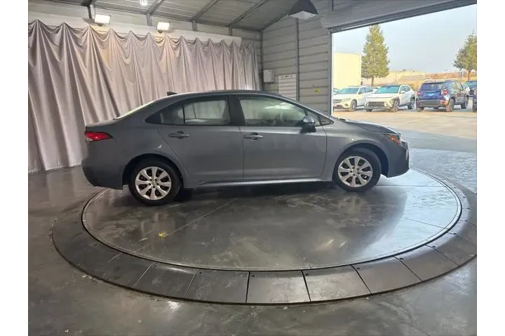 $19699 : Toyota Corolla 2024 LE 4dr S image 4