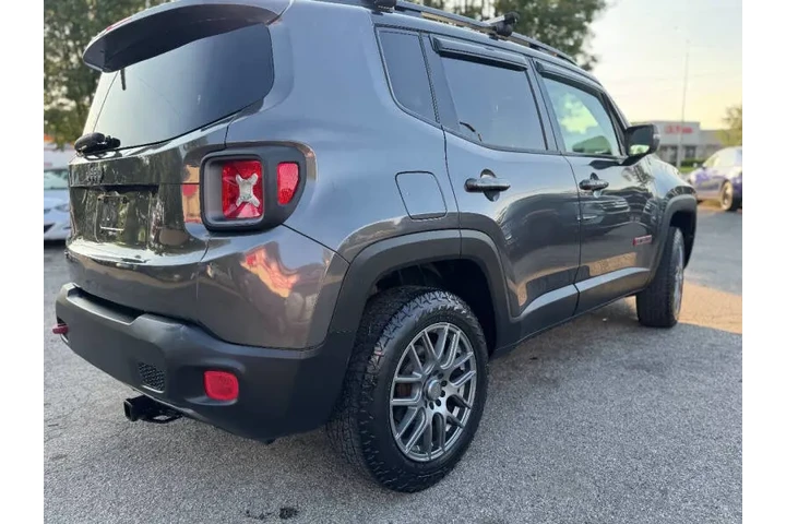 $9499 : 2016 Renegade Trailhawk image 8