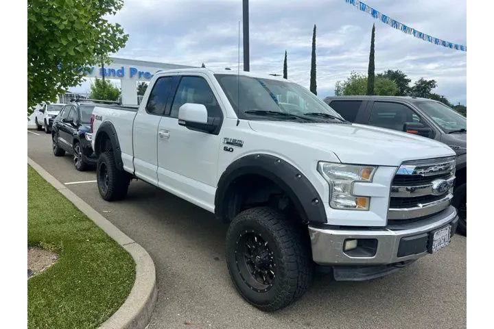 $23988 : Ford F-150 2015 4x4 Lariat 4 image 4