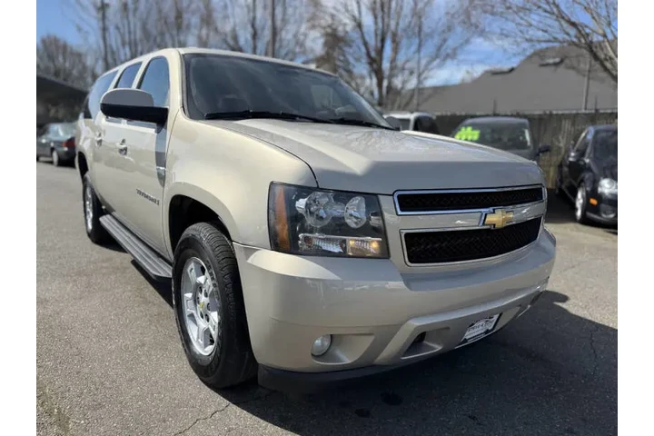 $6995 : 2007 Suburban LT image 5