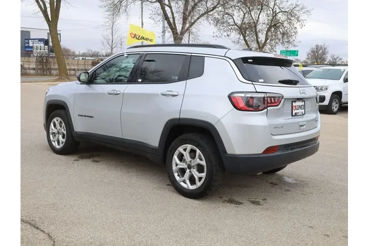 $22477 : Jeep Compass 2025 4x4 Latitu image 7