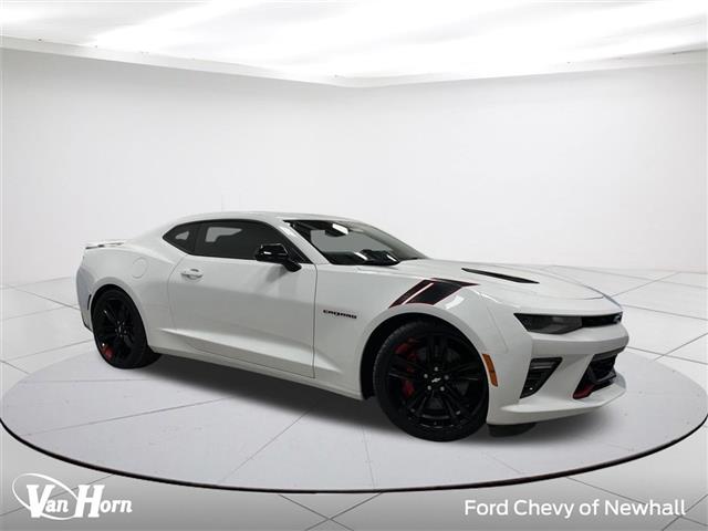 $27235 : Pre-Owned 2018 Camaro SS 1SS image 1