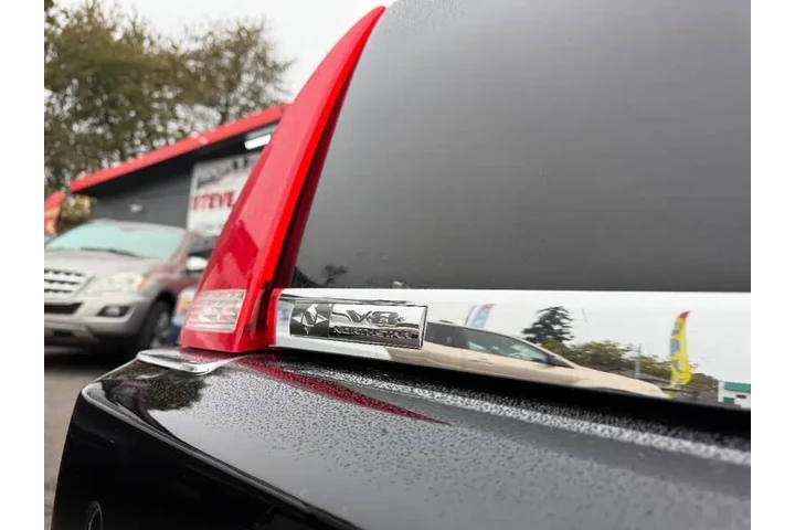 $6995 : 2009 DTS Luxury 6-Passenger image 8