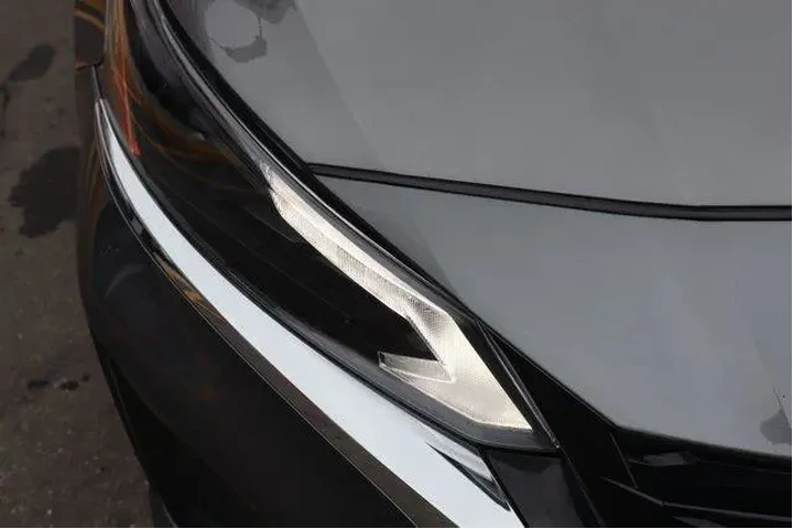 $20001 : Nissan Altima 2025 2.5 S 4dr image 8