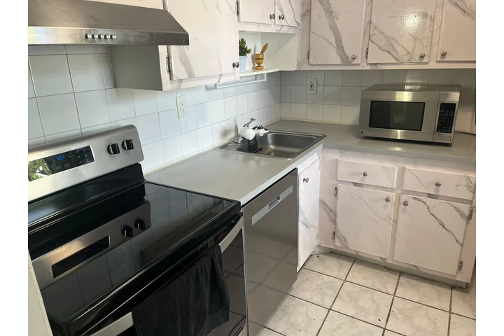 $1900 : SE RENTA APARTAMENTO 1/1 image 6