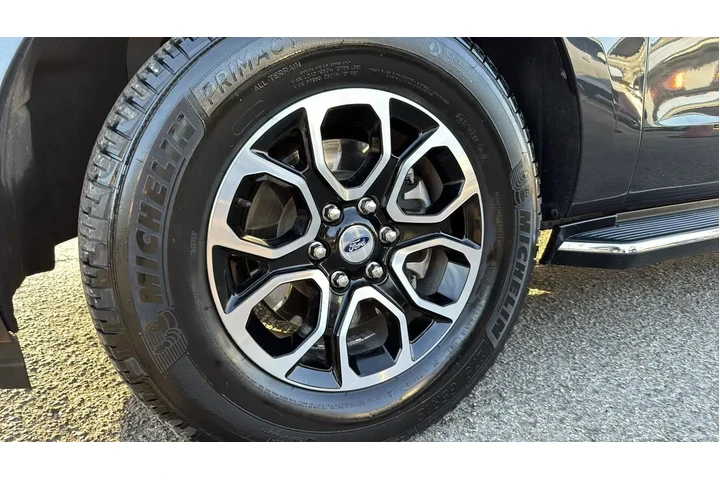 $39991 : Ford Expedition 2023 4x2 XLT image 9