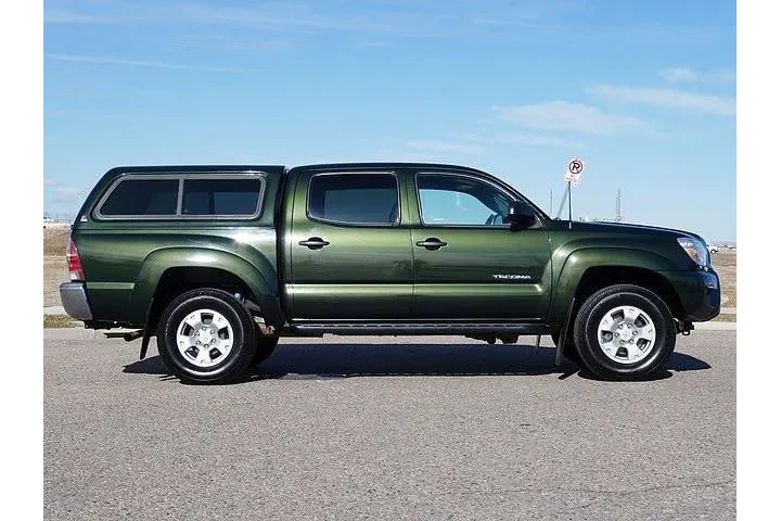 $26944 : Toyota Tacoma 2013 4x4 V6 4d image 6