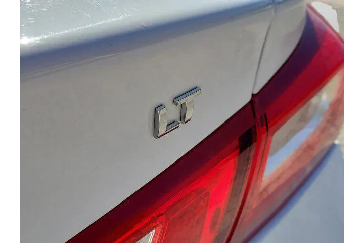 $16933 : Chevrolet Malibu 2024 LT 4dr image 7