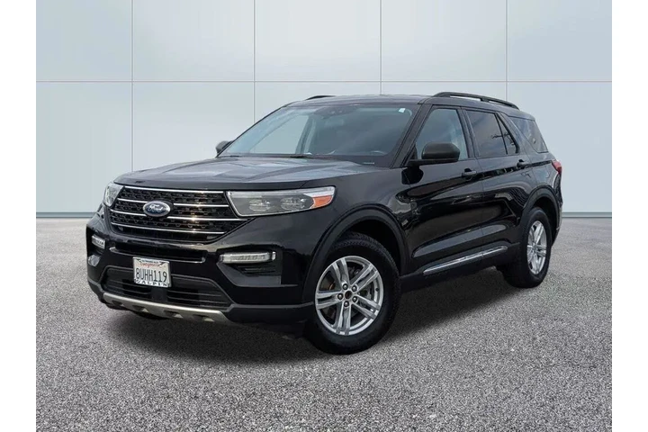$18775 : Ford Explorer 2020 XLT 4dr S image 1