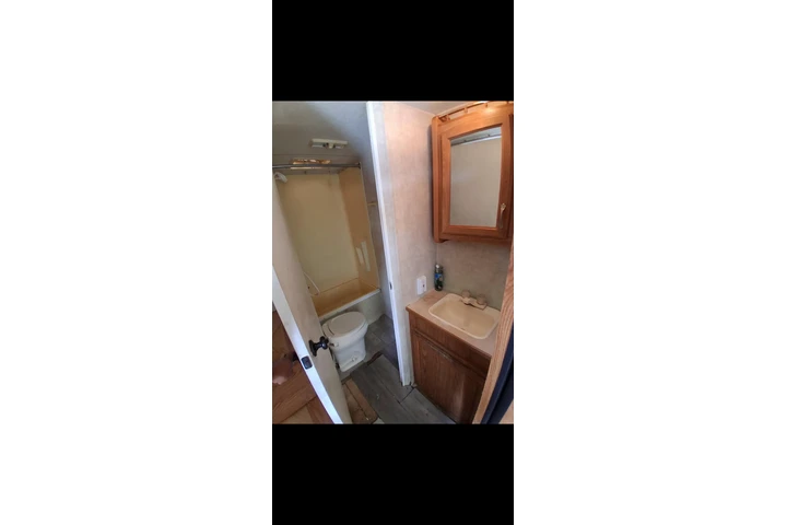 $950 : Rv de renta image 2