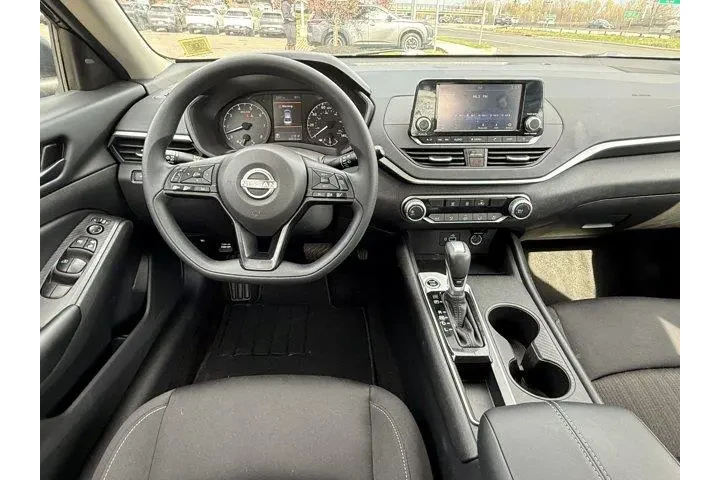 $20405 : Nissan Altima 2024 2.5 S 4dr image 10