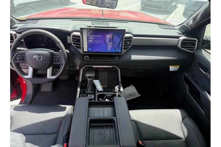 Toyota Tundra Limited image 5