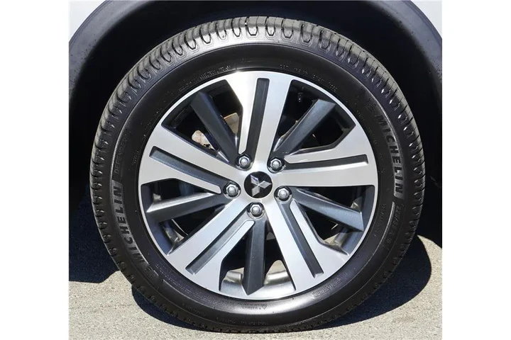 $15984 : 2021 Outlander Sport LE Sport image 10