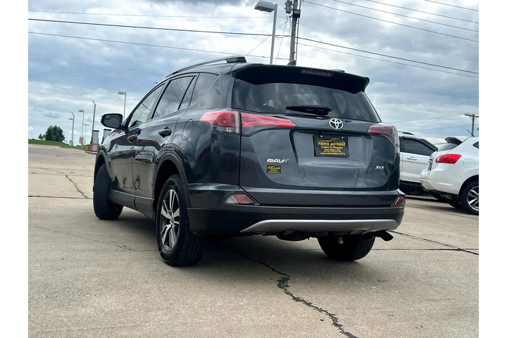$15999 : 2018 RAV4 XLE FWD image 2