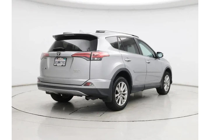 $24998 : Toyota RAV4 2018 AWD Limited image 8