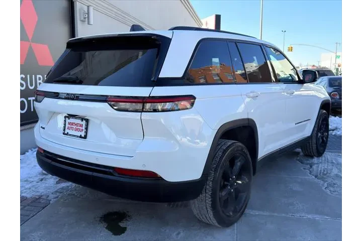 $28695 : Jeep Grand Cherokee 2024 4x4 image 6
