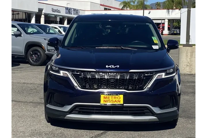 $26995 : Kia Carnival 2024 LX 4dr Min image 8