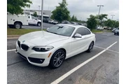 $12736 : BMW 2 Series 2018 230i 2dr C thumbnail