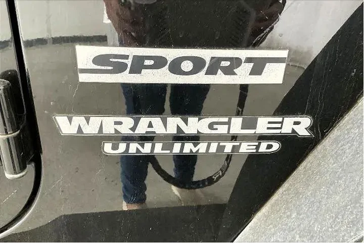 $14991 : Jeep Wrangler Unlimited 2015 image 9
