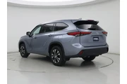 $35998 : Toyota Highlander 2021 AWD X thumbnail